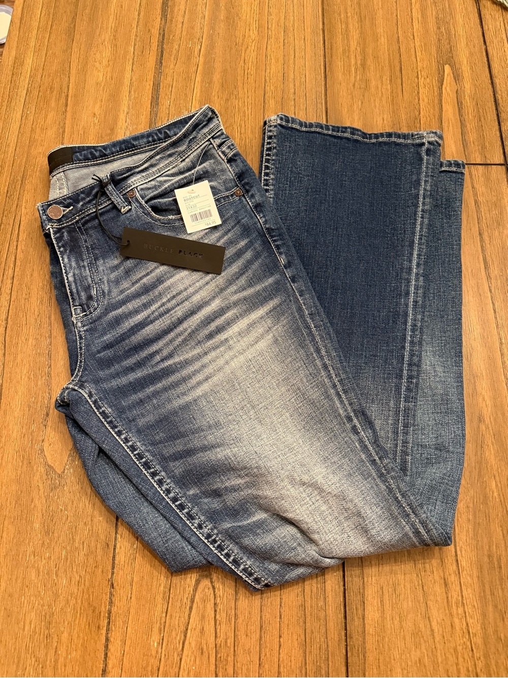 NWT! Now or never BKE BLACK Women's Bootcut Jeans - Medium Blue Wash